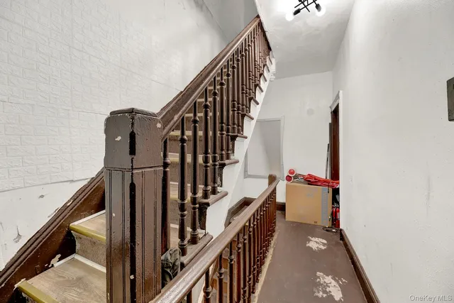 a view of entryway and hall