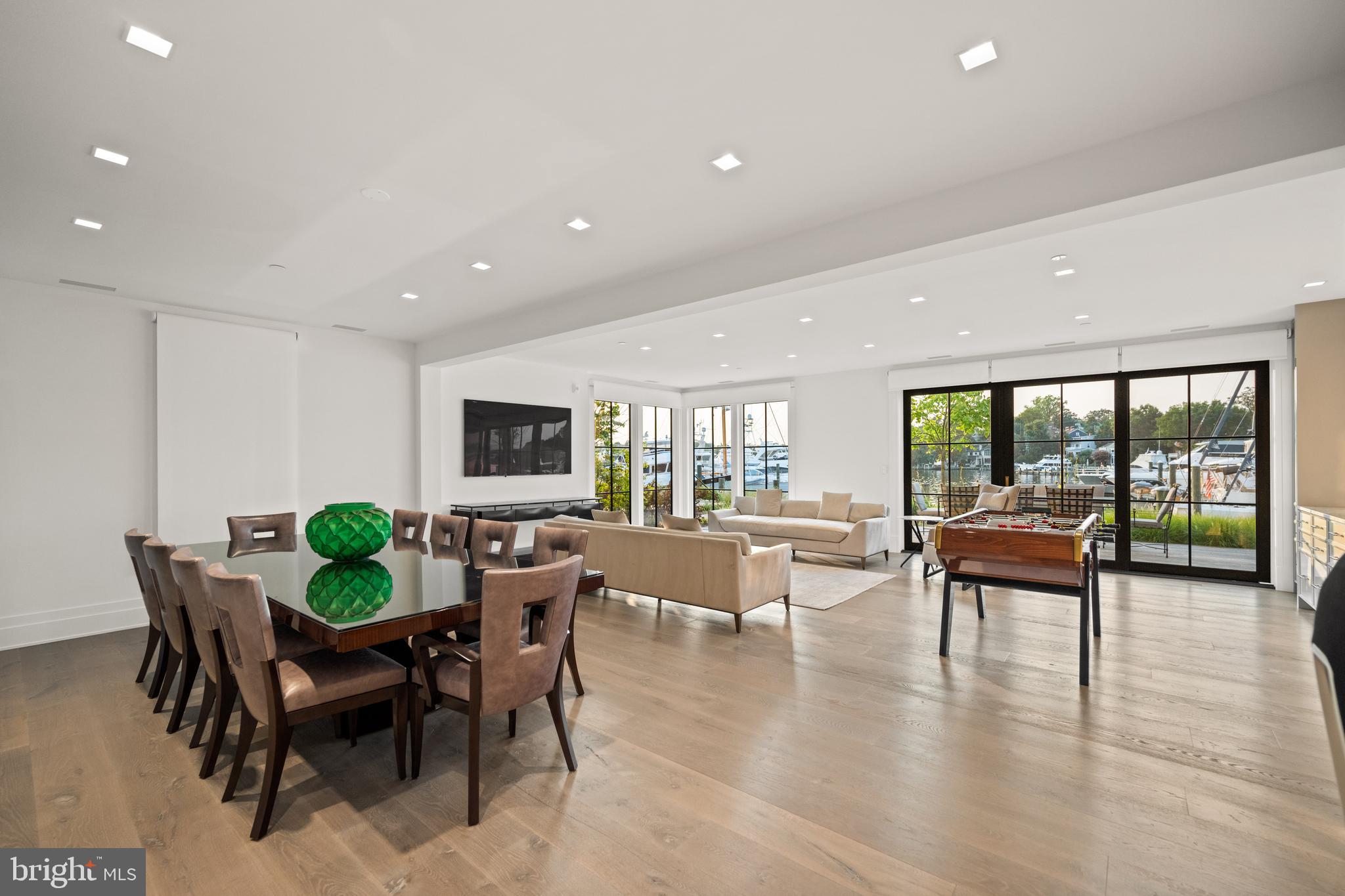 287 State Street, Unit 3 Annapolis, MD 21403 - Photo 31 of 43 a view of a dining room with furniture window and outside view