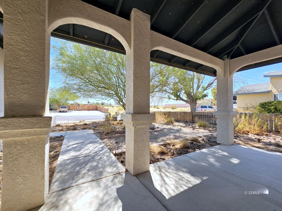 433 North Inyo Street Ridgecrest, CA 93555 - Photo 3 of 35 Gallery Image 3
