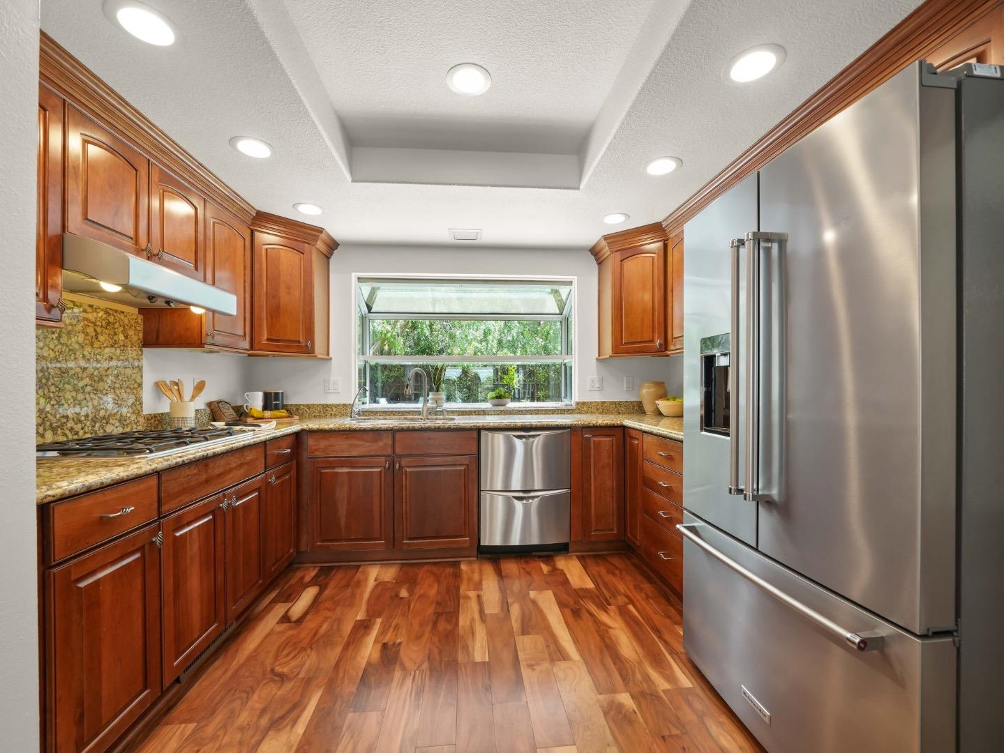 2037 Banbury Road Walnut Creek, CA 94598 - Photo 8 of 41