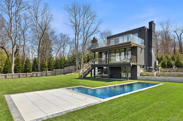 $1,950,000 | 2803 Noyack Road, Sag Harbor, NY 11963