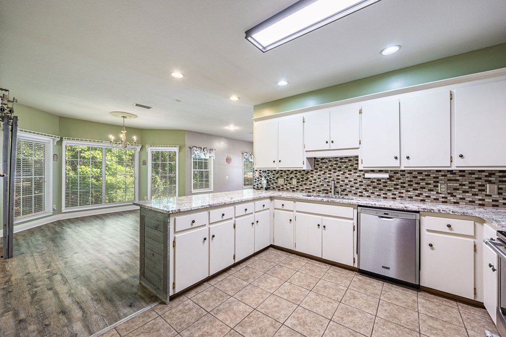 667 Fuller Road Dothan, AL 36301 - Photo 11 of 39
