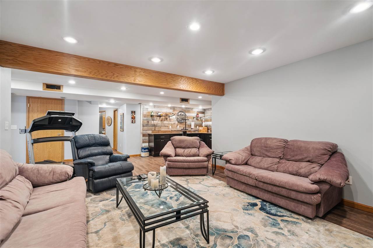 7013 Pleasant Ridge Drive Southwest Cedar Rapids, IA 52404 - Photo 29 of 51 Gallery Image 29