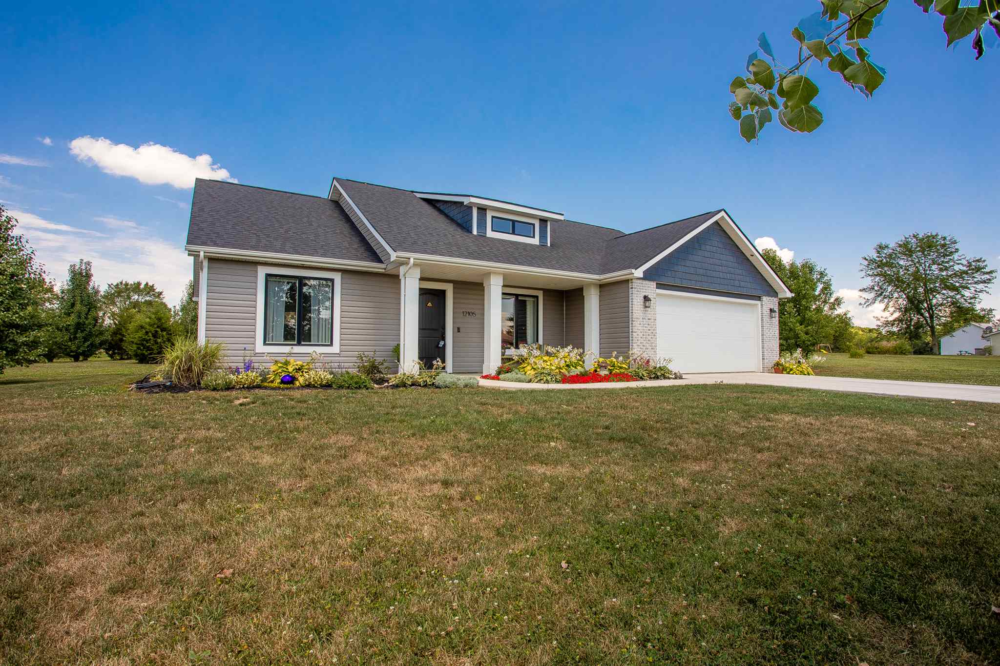 12105 Leo Road Fort Wayne, IN 46845 - Photo 1 of 36