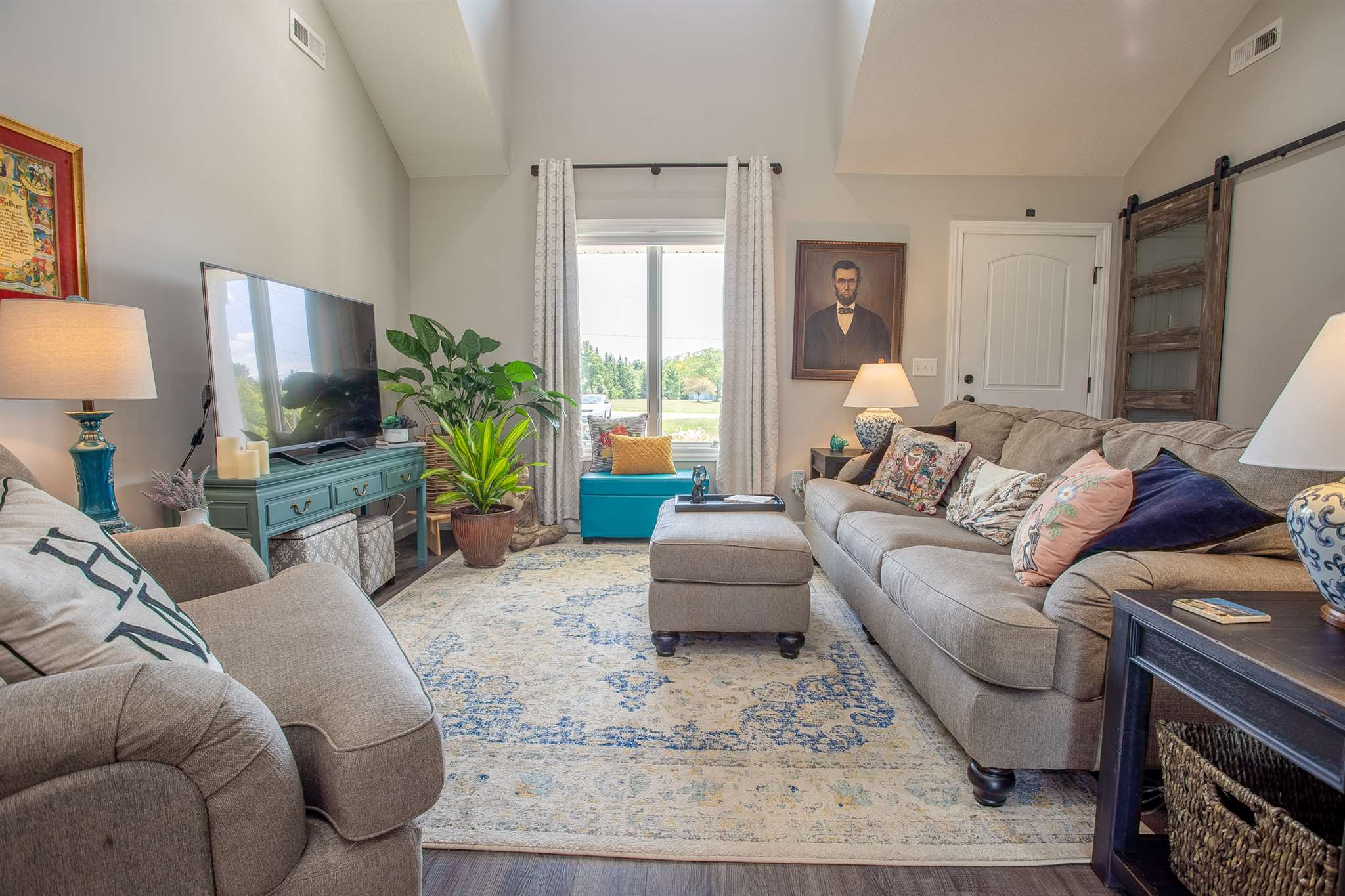 12105 Leo Road Fort Wayne, IN 46845 - Photo 14 of 36