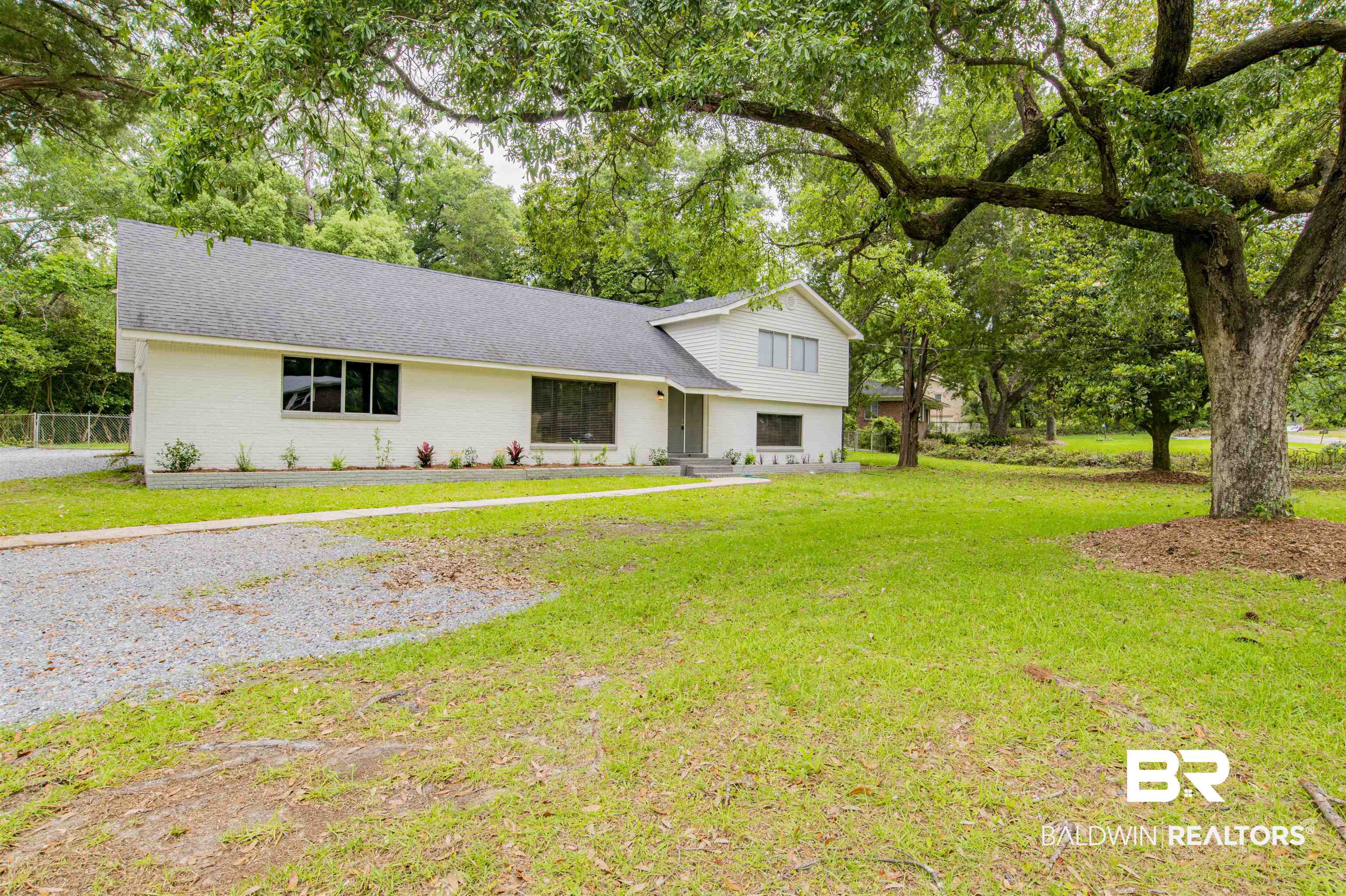 4201 Arcturus Lane Mobile, AL 36693 - Photo 2 of 27