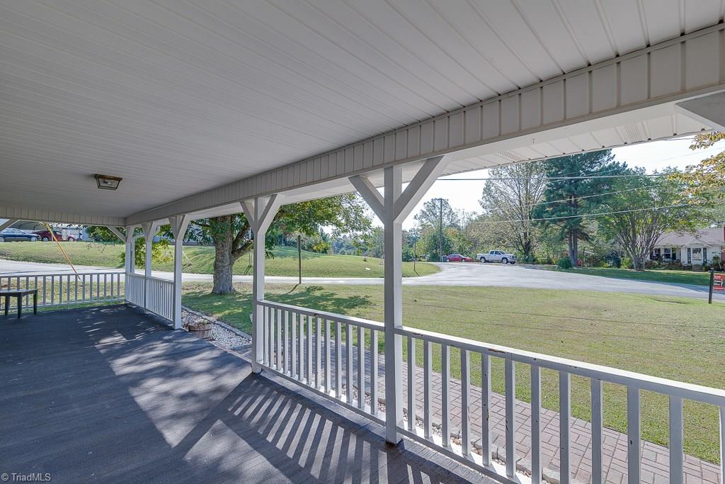 115 Blue Ridge Avenue Elkin, NC 28621 - Photo 27 of 30 Gallery Image 27