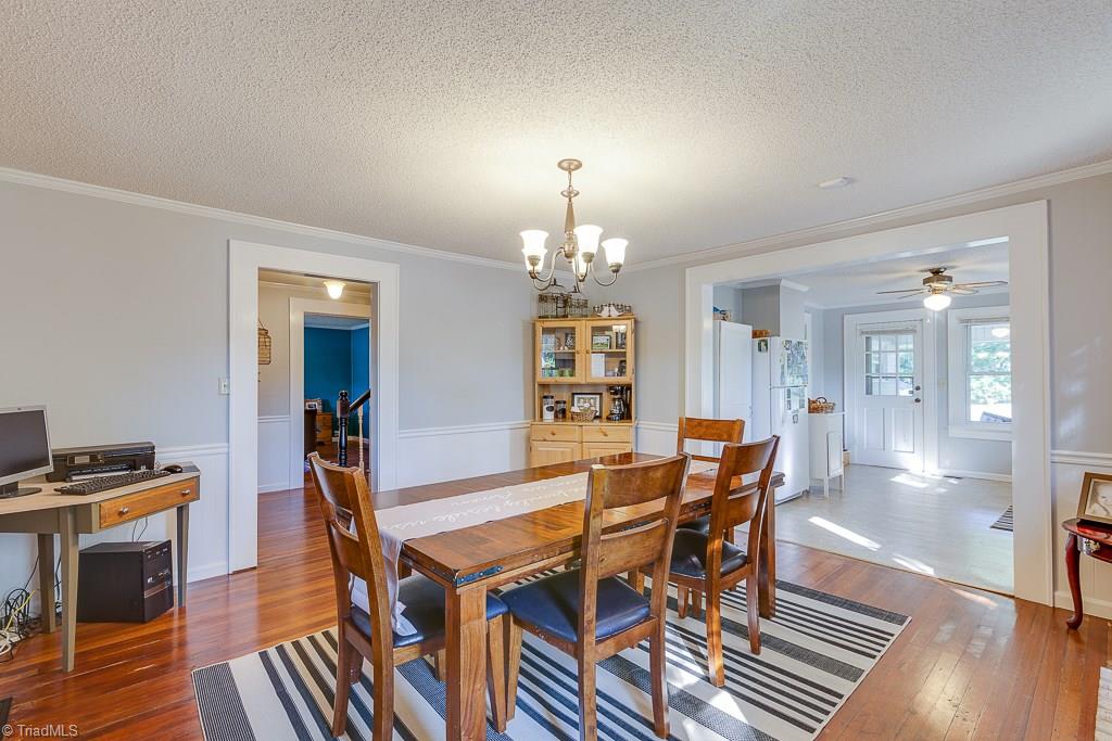 115 Blue Ridge Avenue Elkin, NC 28621 - Photo 6 of 30 Gallery Image 6