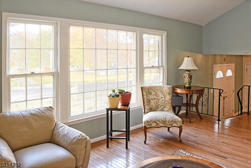 68 Meadowbrook Road Randolph, NJ 07869 - Photo 3 of 20
