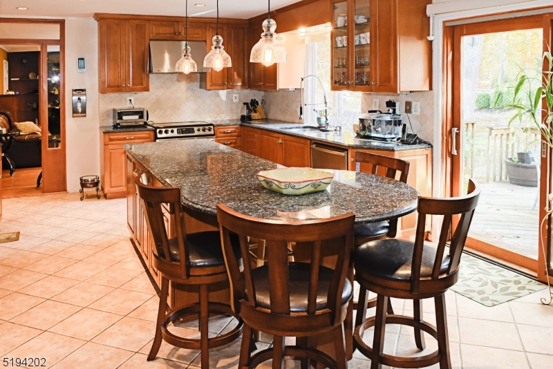 68 Meadowbrook Road Randolph, NJ 07869 - Photo 5 of 20
