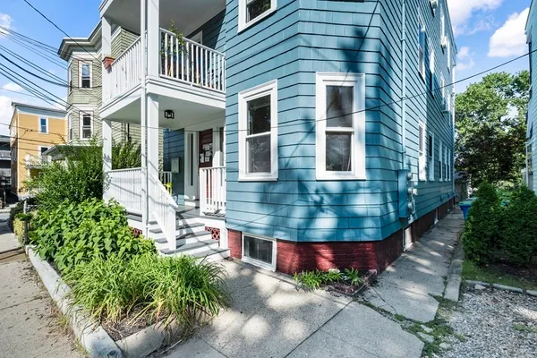 $4,150 | 31 Harold Street, Unit C, Somerville, MA 02143