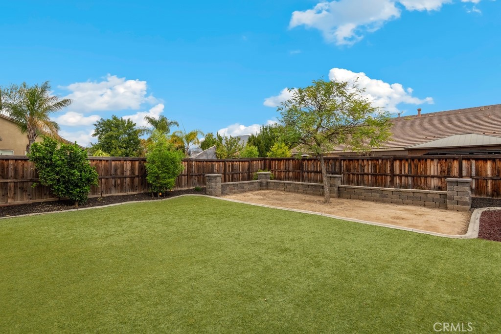 28428 Fox Ridge Cove Menifee, CA 92585 - Photo 27 of 51