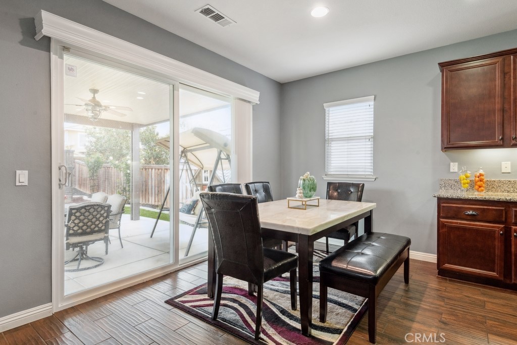 28428 Fox Ridge Cove Menifee, CA 92585 - Photo 9 of 51