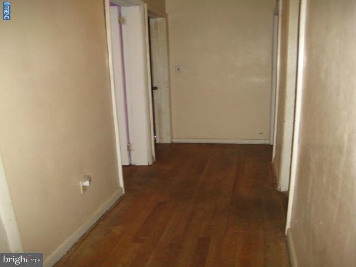 105 Church Road Medford, NJ 08055 - Photo 8 of 14 Hallway