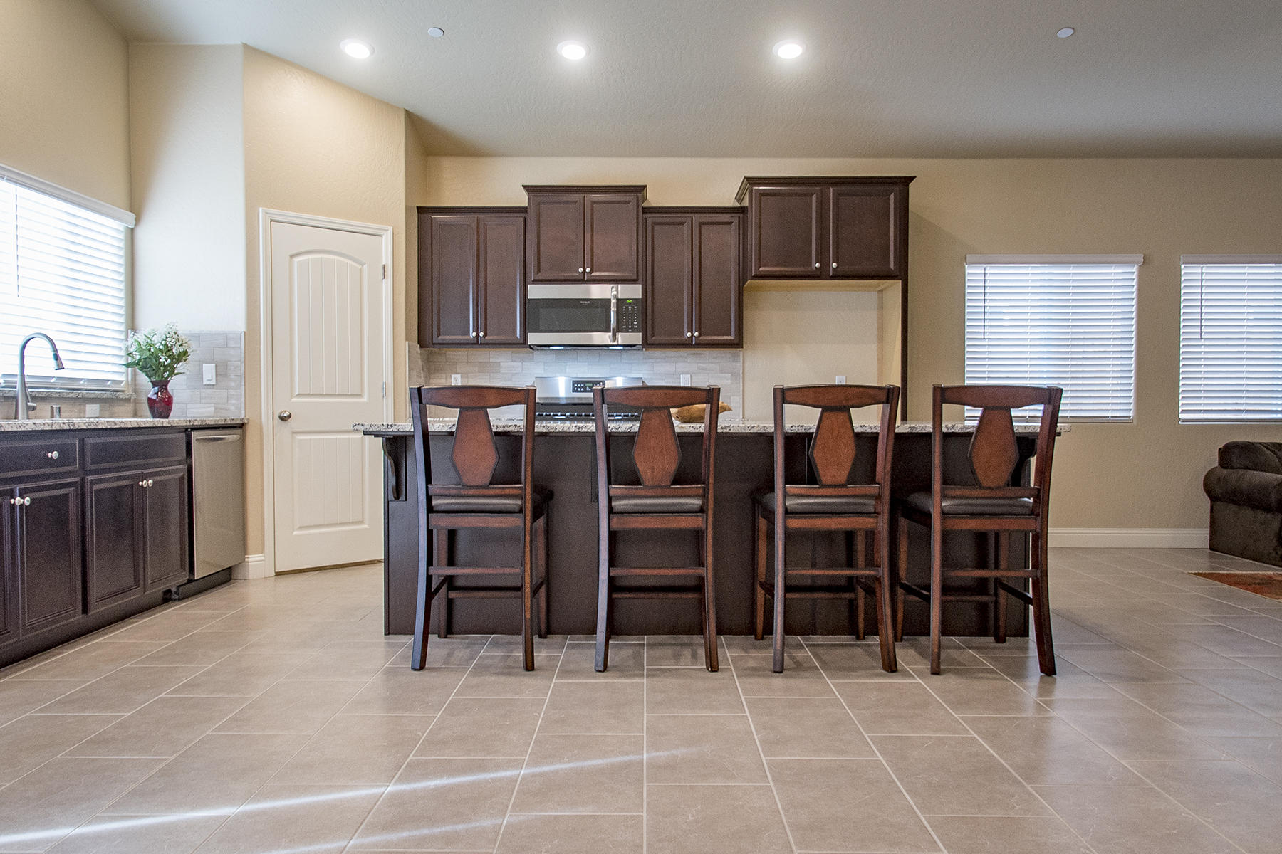 681 Strada Street Lemoore, CA 93245 - Photo 16 of 33 16