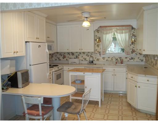 324 Crawford Run Road Creighton, PA 15030 - Photo 4 of 13 Kitchen.