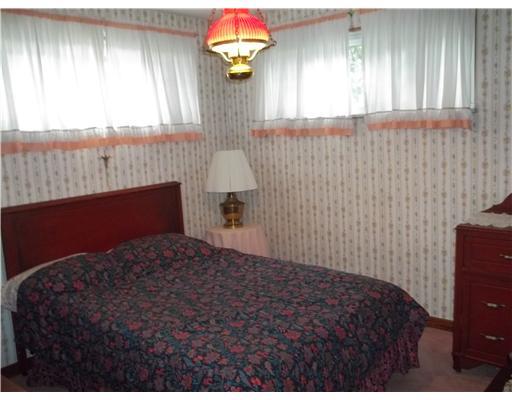 324 Crawford Run Road Creighton, PA 15030 - Photo 5 of 13 Bedroom.