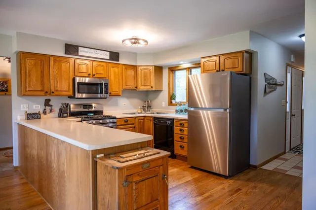 $599,000 | W4838 28th Street, Necedah, WI 54646