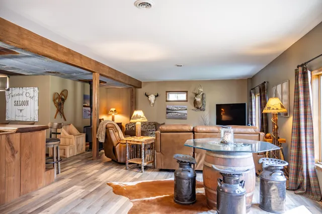 $599,000 | W4838 28th Street, Necedah, WI 54646