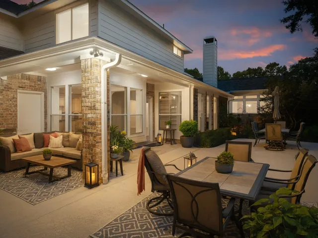 $750,000 | 13276 Brookfield Lane, Conroe, TX 77302