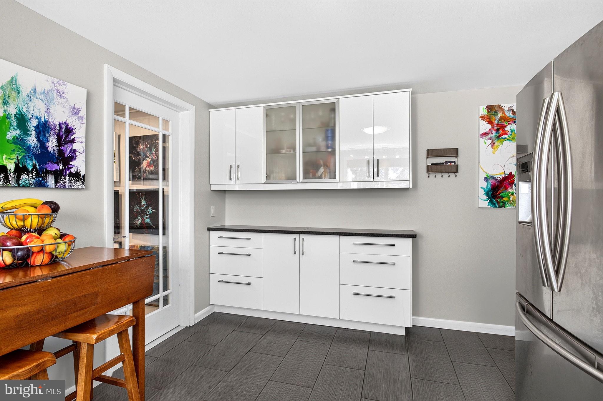 321 Buttonwood Street Hamilton, NJ 08619 - Photo 15 of 42 Abundance of cabinetry, table space