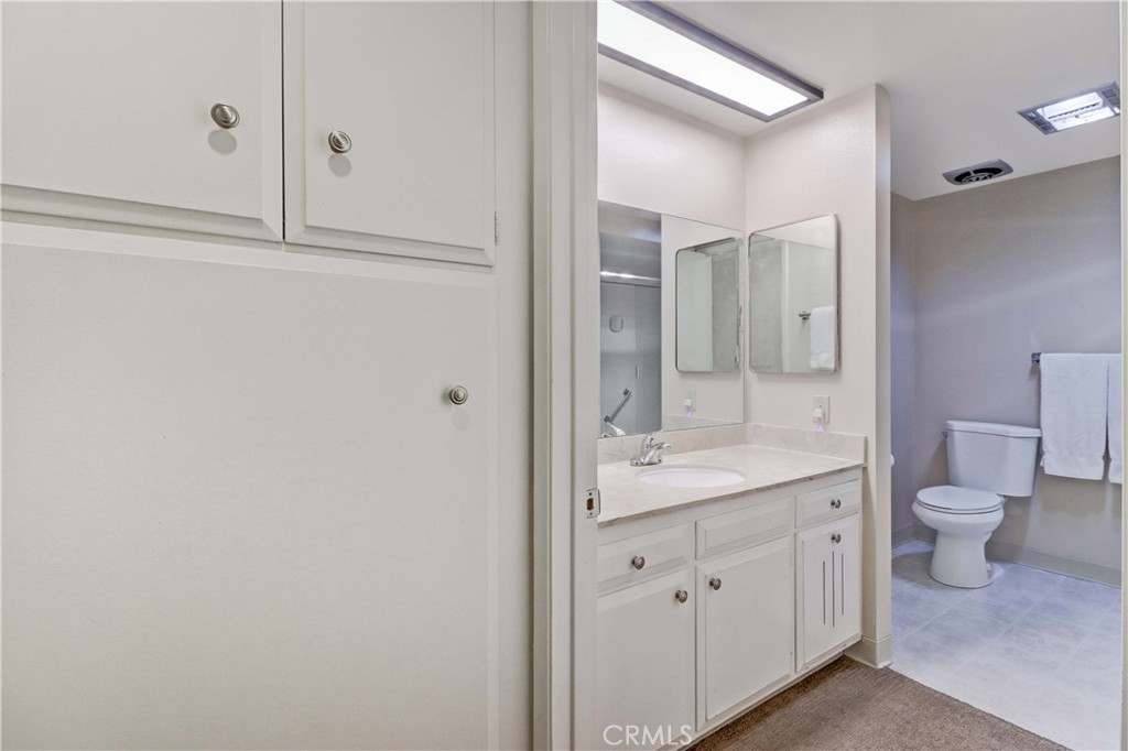 835 Ronda Sevilla, Unit O Laguna Woods, CA 92637 - Photo 7 of 21 Bathroom