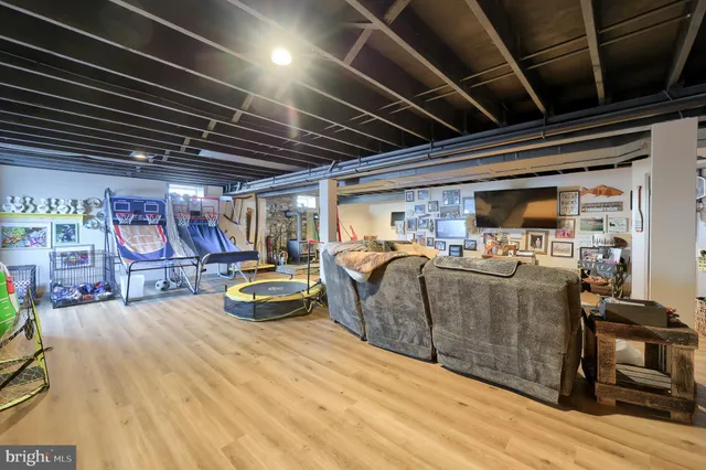 $700,000 | 262 West Texter Mission Road, Robesonia, PA 19551