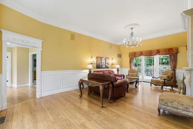 $5,875,000 | 23423 Toyonita Road, Los Altos Hills, CA 94024