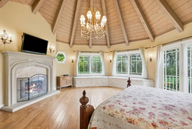 $5,875,000 | 23423 Toyonita Road, Los Altos Hills, CA 94024