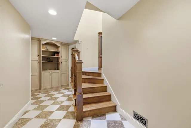 $5,875,000 | 23423 Toyonita Road, Los Altos Hills, CA 94024