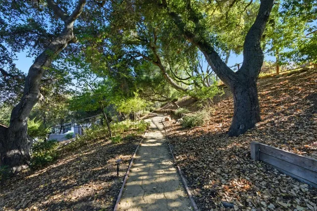 $5,875,000 | 23423 Toyonita Road, Los Altos Hills, CA 94024