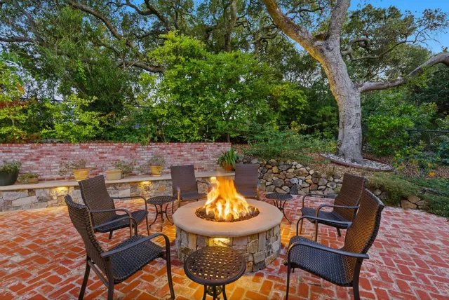 $5,875,000 | 23423 Toyonita Road, Los Altos Hills, CA 94024