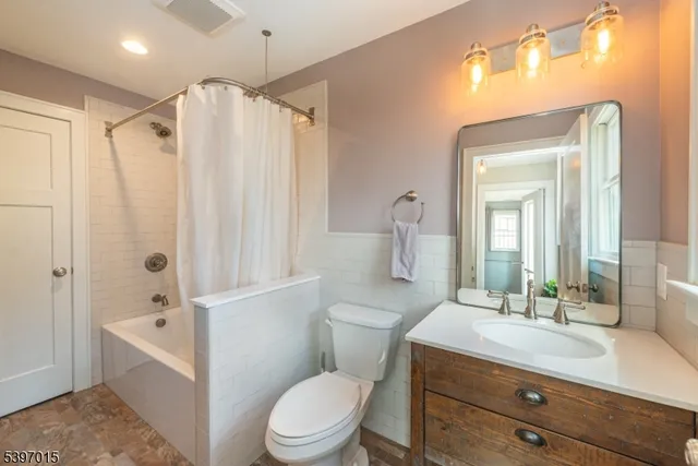 $850,000 | 14 Glen View Road, Montville, NJ 07082