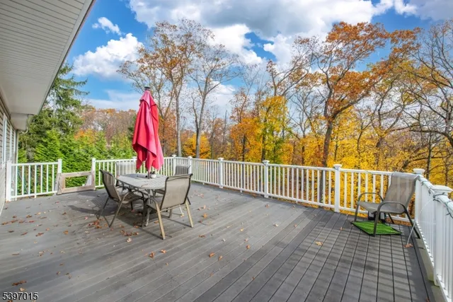 $850,000 | 14 Glen View Road, Montville, NJ 07082