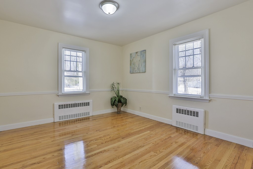 47 Main Street Sutton, MA 01590 - Photo 16 of 28 Gallery Image 16