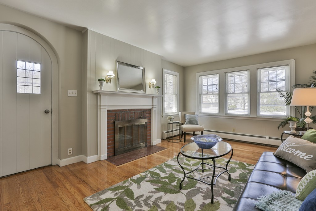 47 Main Street Sutton, MA 01590 - Photo 4 of 28 Gallery Image 4