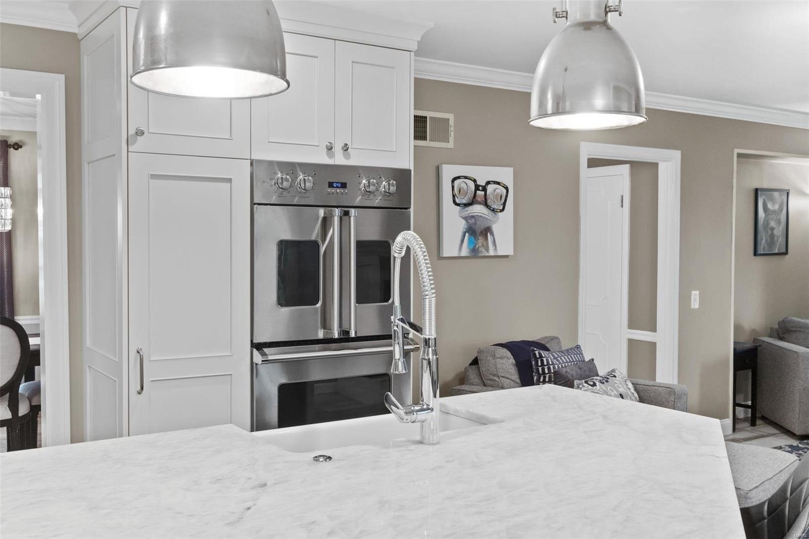 649 North Mosley Road St. Louis, MO 63141 - Photo 12 of 46 Gallery Image 12