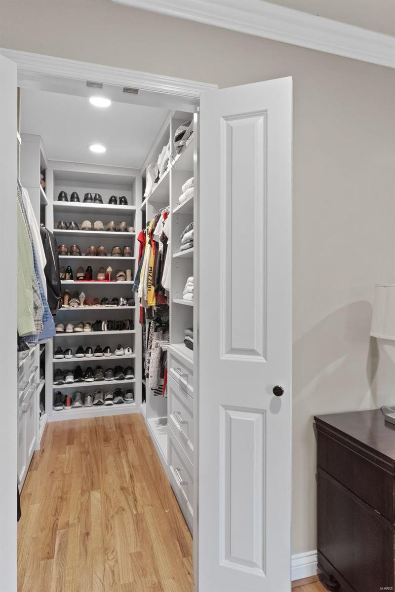 649 North Mosley Road St. Louis, MO 63141 - Photo 31 of 46 Gallery Image 31