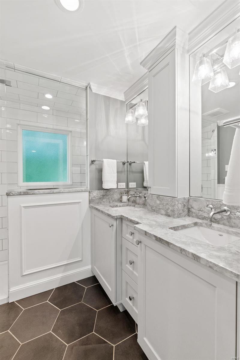 649 North Mosley Road St. Louis, MO 63141 - Photo 32 of 46 Gallery Image 32