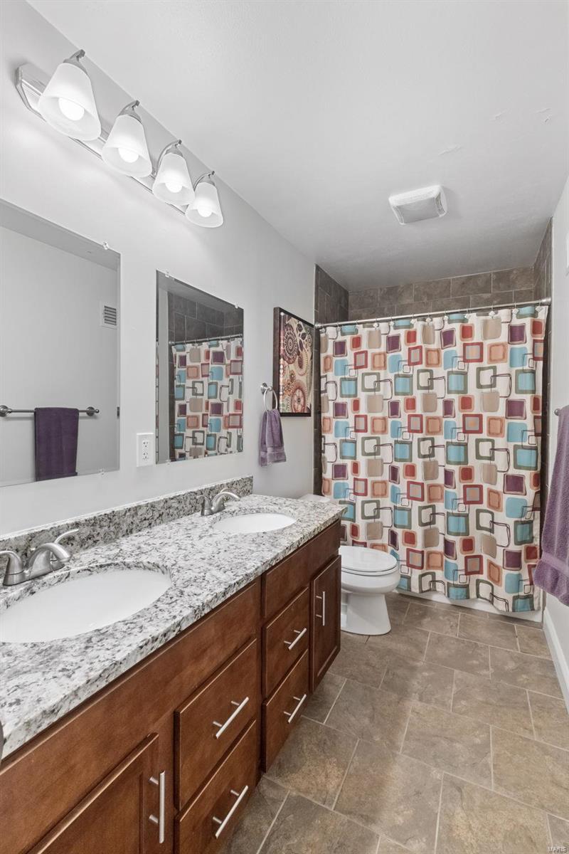 649 North Mosley Road St. Louis, MO 63141 - Photo 38 of 46 Gallery Image 38