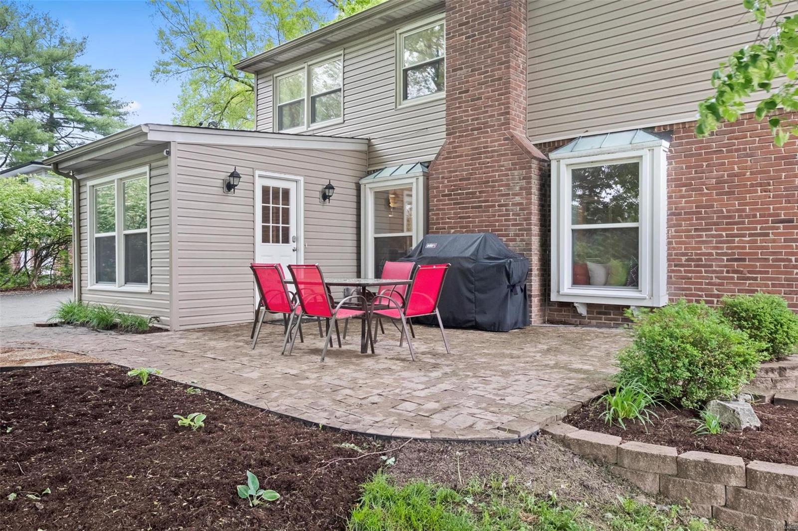 649 North Mosley Road St. Louis, MO 63141 - Photo 43 of 46 Gallery Image 43
