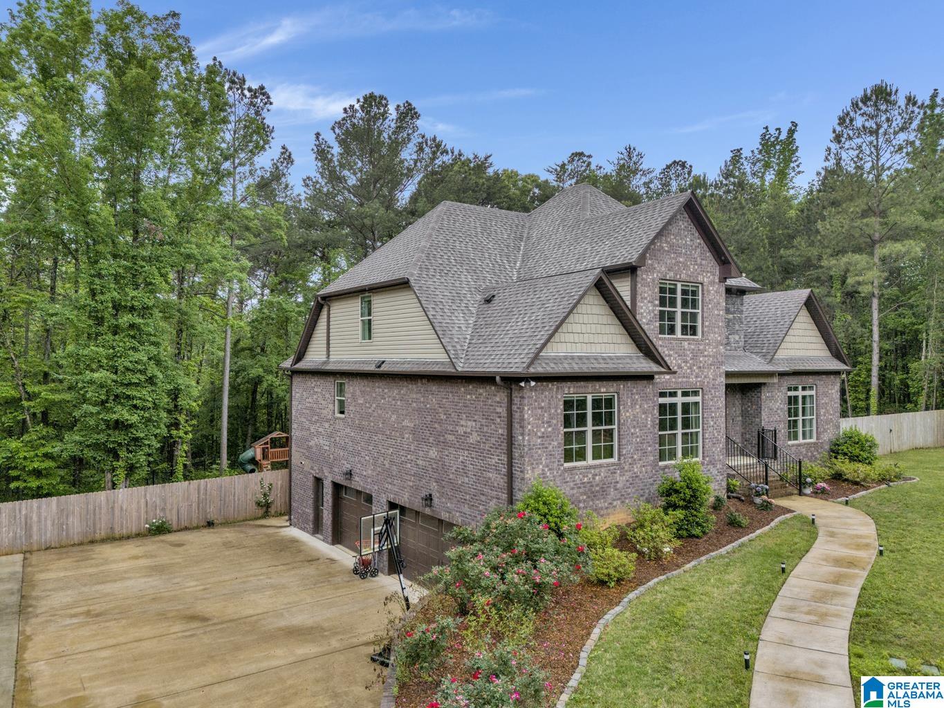 185 Cornerstone Circle Calera, AL 35040 - Photo 3 of 68