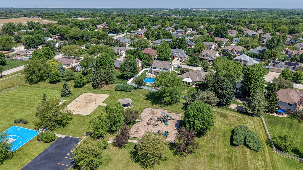 705 Ridgefield Road New Lenox, IL 60451 - Photo 33 of 35