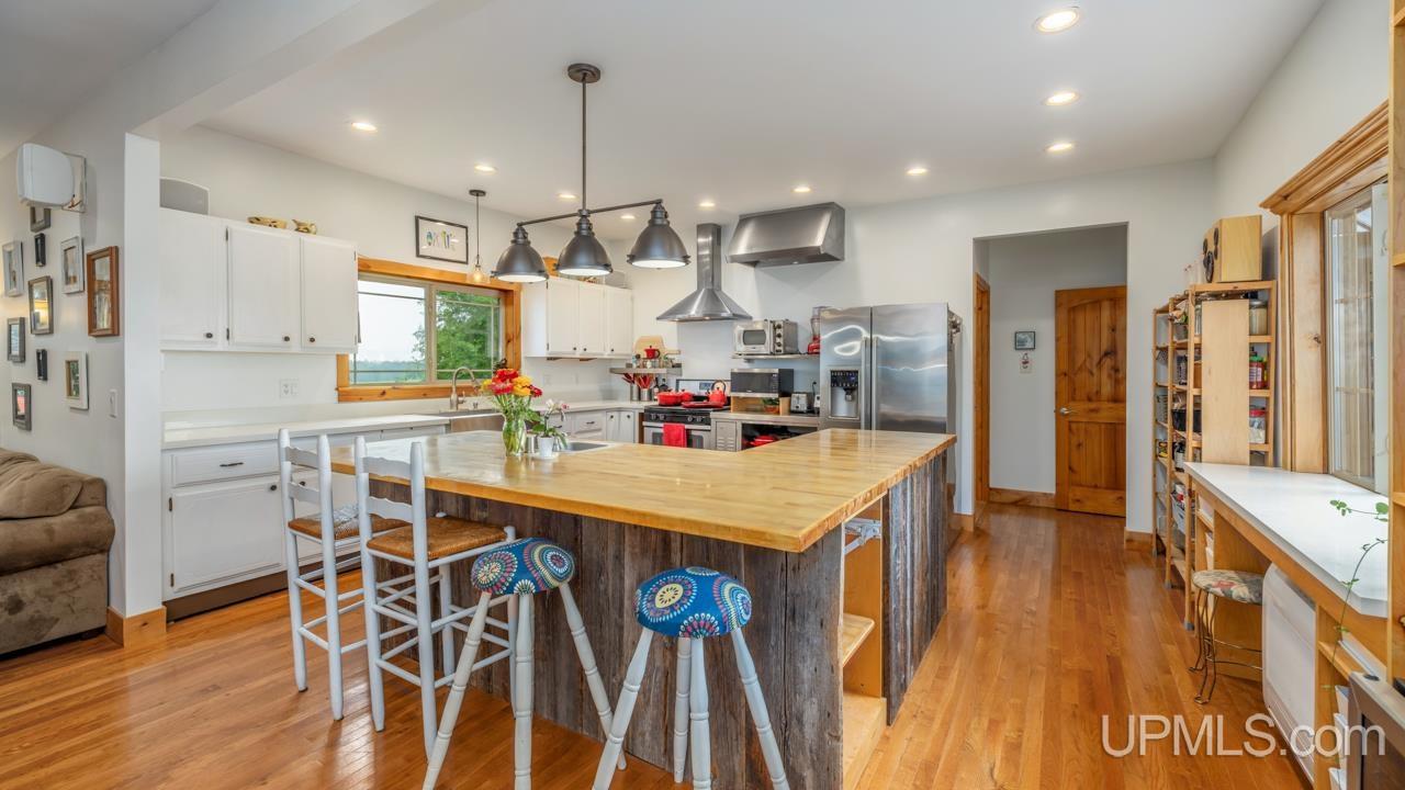 3143 D Road Bark River, MI 49807 - Photo 13 of 45