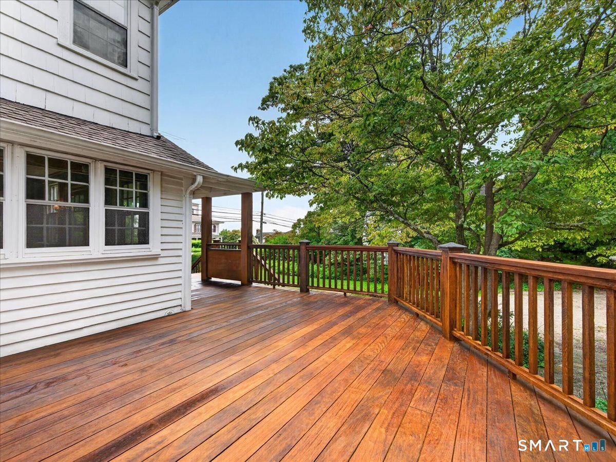 147 High Street Groton, CT 06355 - Photo 10 of 40 Gallery Image 10