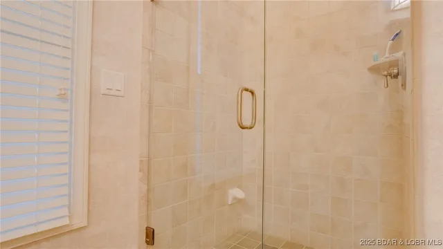 $5,000 | Bldg C-11 Bldg C-11 Via, Unit C11, Sunrise Beach, MO 65079