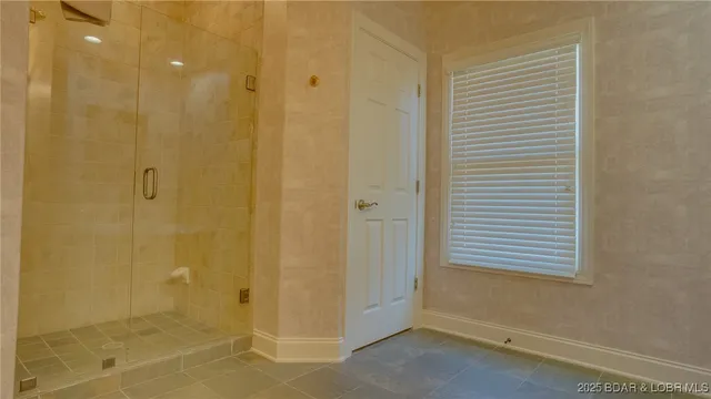 $5,000 | Bldg C-11 Bldg C-11 Via, Unit C11, Sunrise Beach, MO 65079