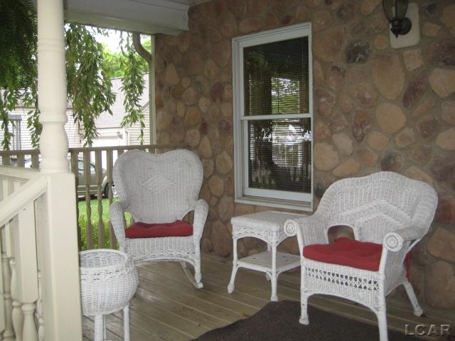 889 Addison Street Adrian, MI 49221 - Photo 16 of 19 31212363-15.JPG