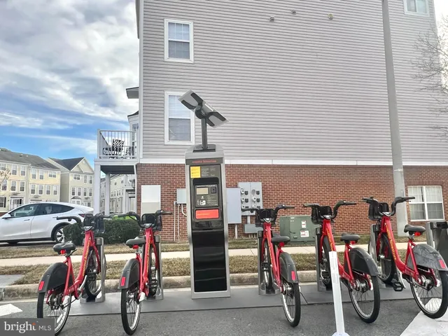 $540,000 | 13673 Venturi Lane, Unit 234, Herndon, VA 20171