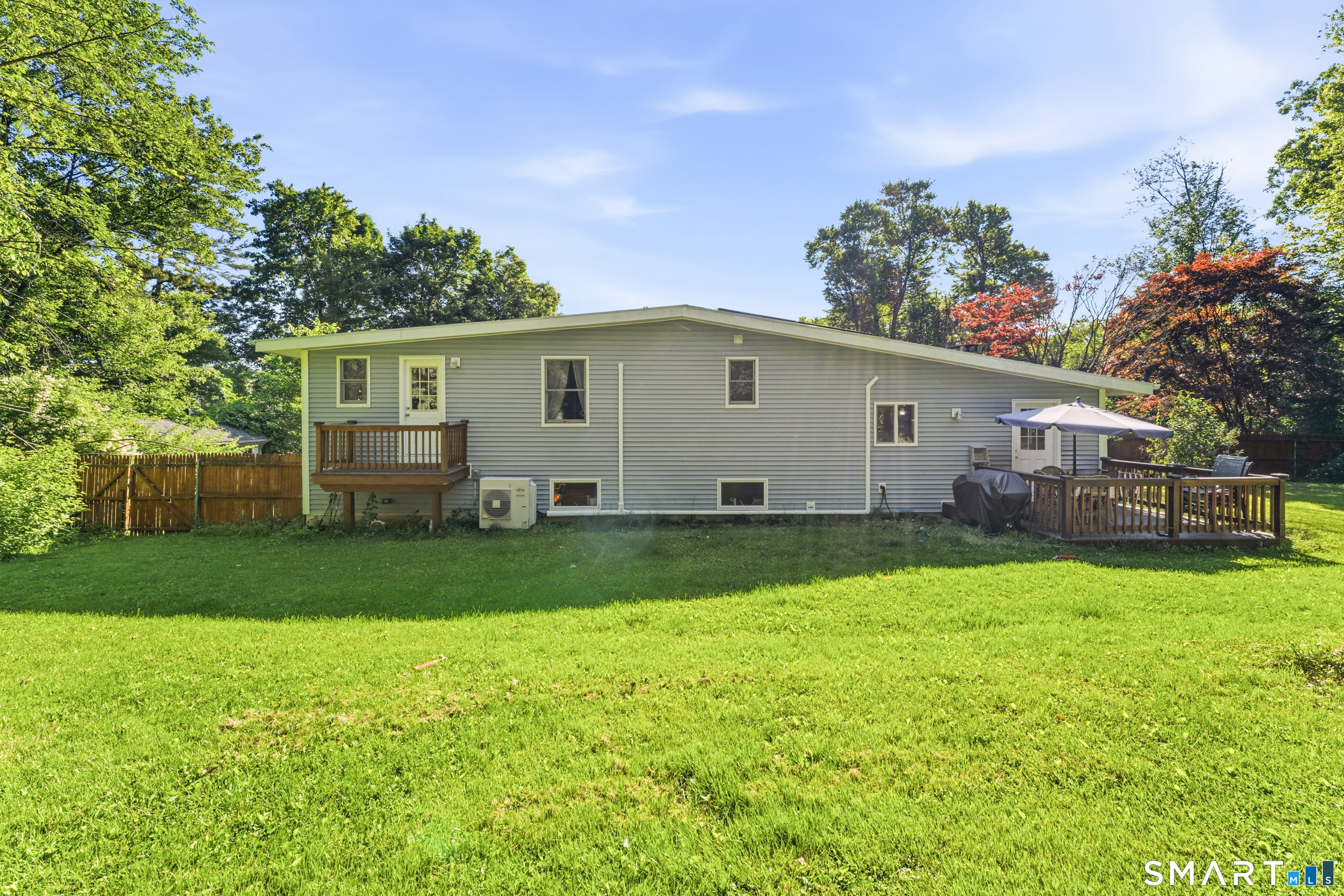 21 North Pleasant Rise Brookfield, CT 06804 - Photo 35 of 39